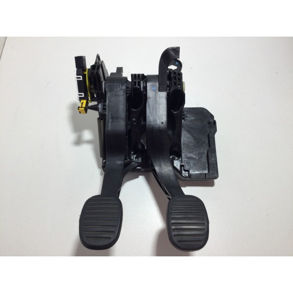 Pedal Embreagem Freio Pedaleira Fiat Mobi Like 2017