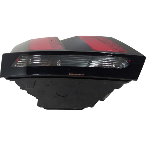 Lanterna Tampa Peugeot 3008 Griffe 2020 Esquerdo Detalhe