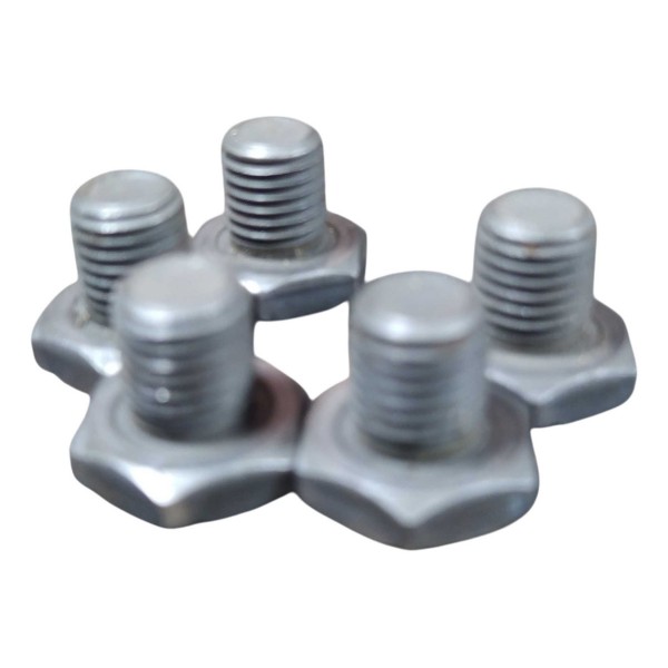 Parafuso Volante Motor Mitsubishi Pajero Dakar  3.2 T 2014