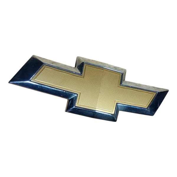 Emblema Grade Dianteira Onix Prisma 1.4 Lt 2017 52099031 Branca