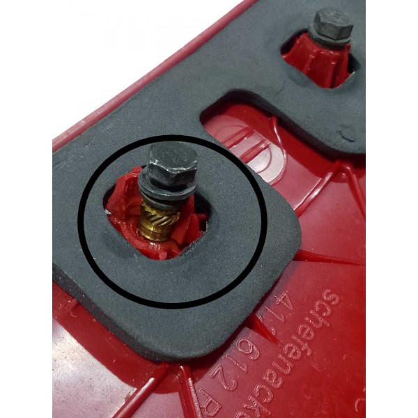 Lanterna Tampa Traseira Direito Bmw X5 4.4is 2004 Detalhe Direito/passageiro Vermelho