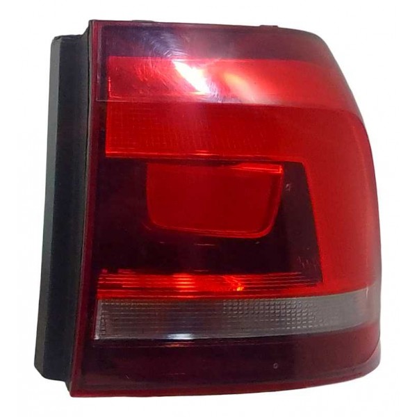 Lanterna Traseira Direito Volkswagen Fox Run 1.6 Msi 2016 Direito/passageiro Vermelho